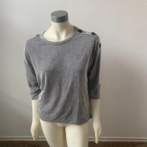 Exclusive One Womens Black and White Stripe  Sleeveless Top Casual Size L